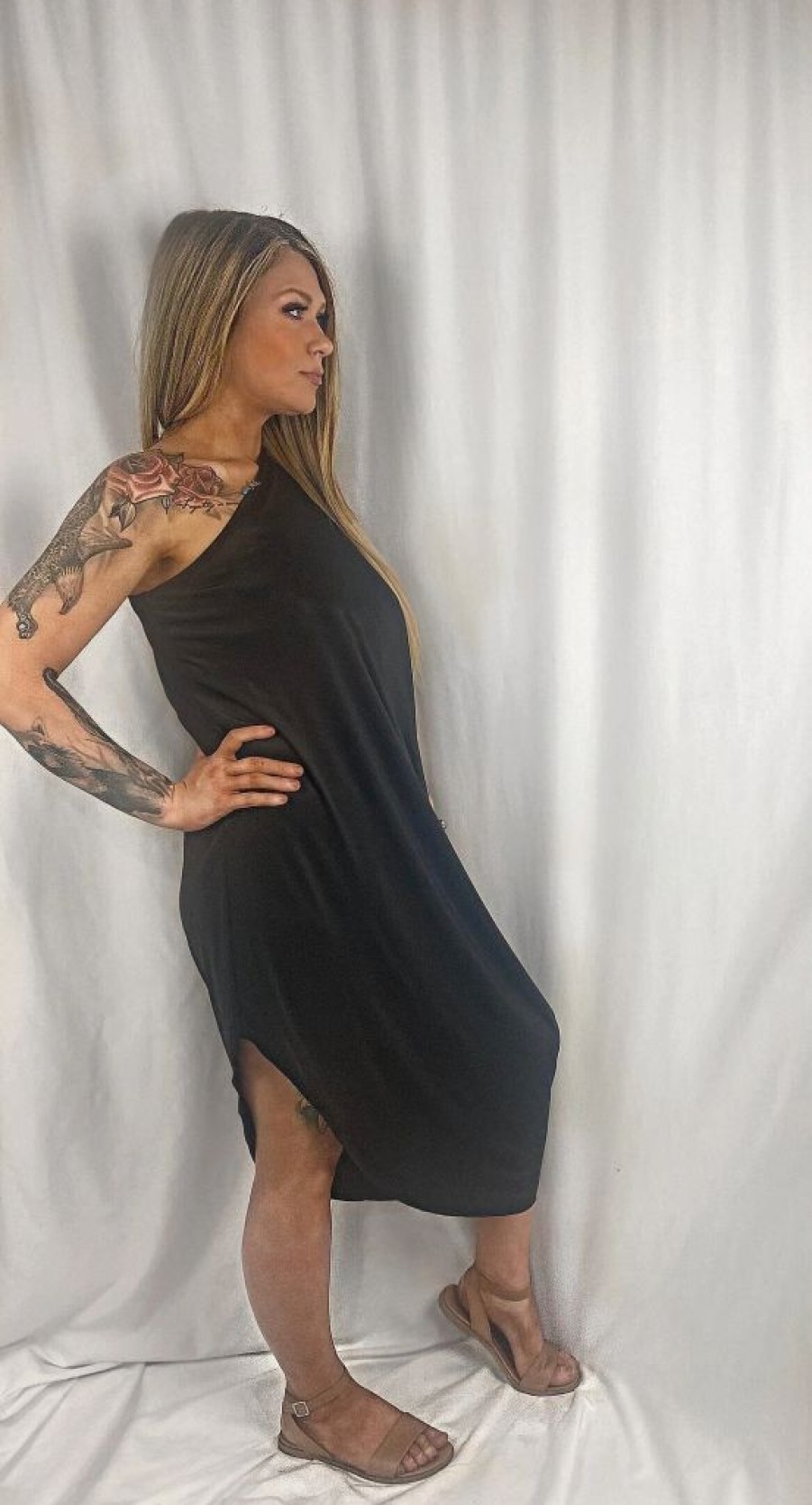 Mum Friendly * | Black One Shoulder Flowy Dress